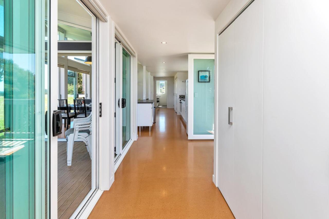 Paroa Bay Chalets - Te Whare Tui راسيل المظهر الخارجي الصورة